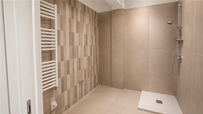 Secondo bagno con lavanderia